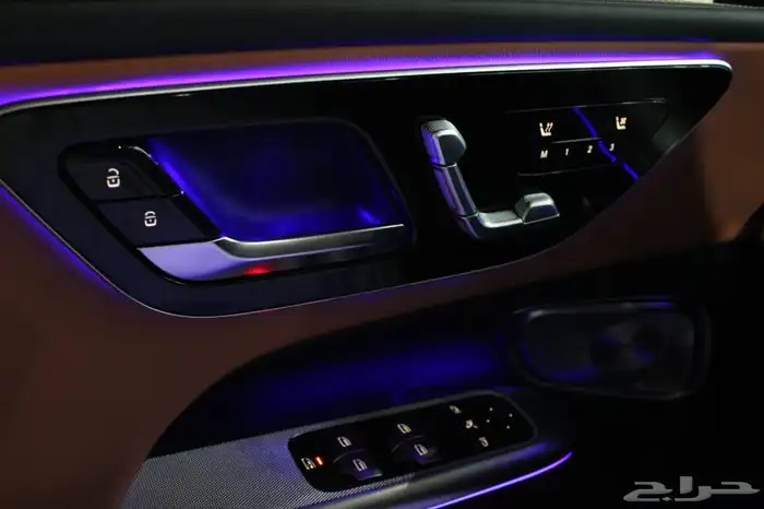 مرسيدس GLC300 وكالة 8