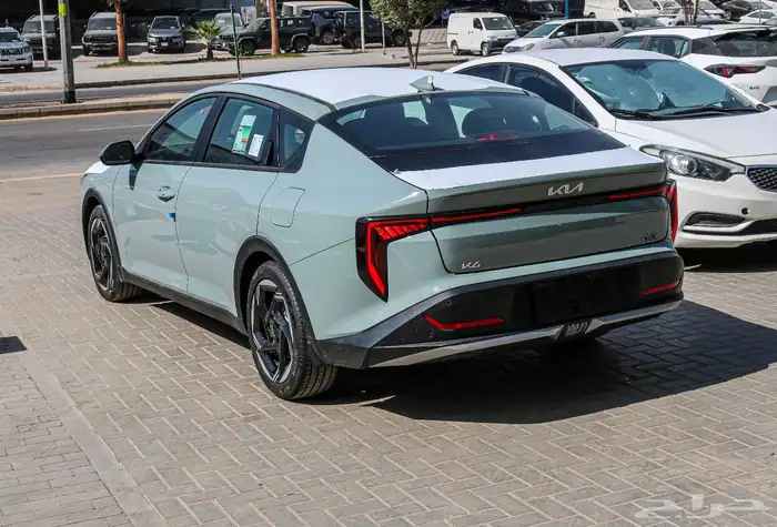 كيا 4 موديل 2026 كاش وأقساط 11