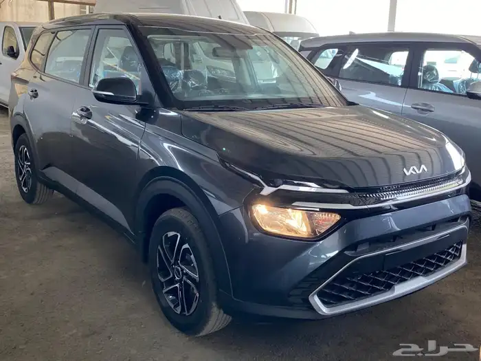 كيا كارينز 7 مقاعد 2025 GL كاميرا وشاشه 5