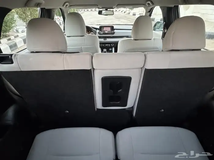 ميتسوبيشي أوتلاندر 2024 14