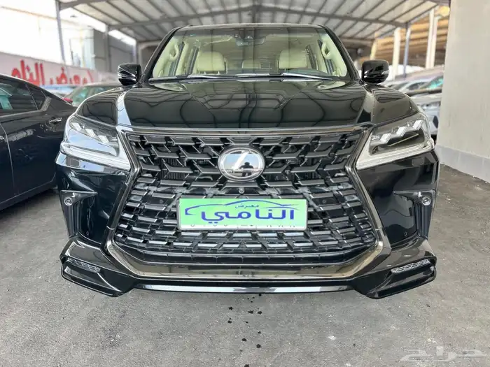 جيب لكزس2021 LX مخزن بلاك دشن عداد 35 الف كيلو 1