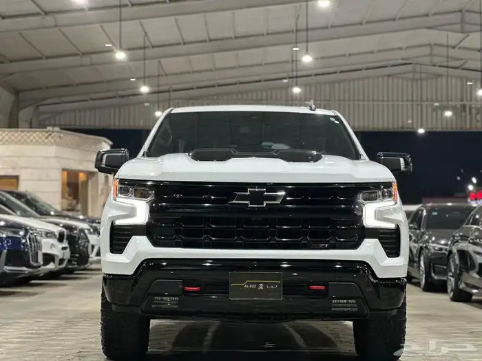 سلفرادو تريل بوس غمارتين Z71 دبل موديل 2023 1