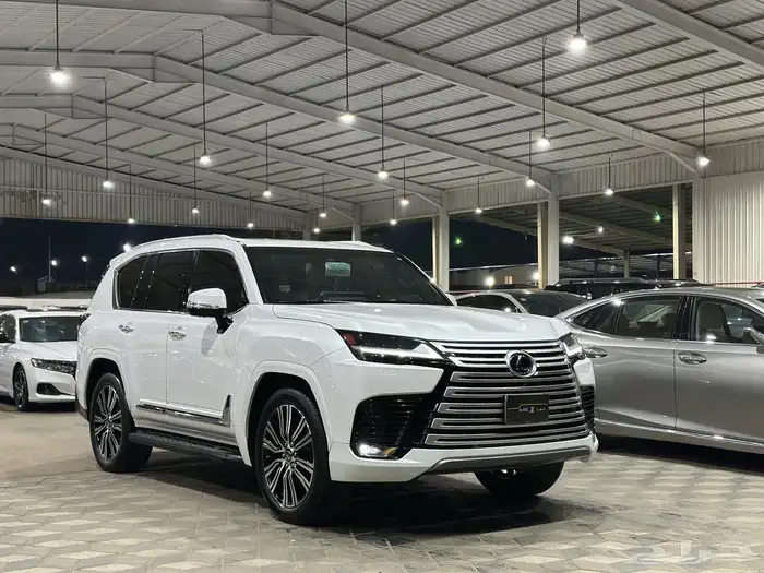 لكزس LX 600 موديل 2023 0