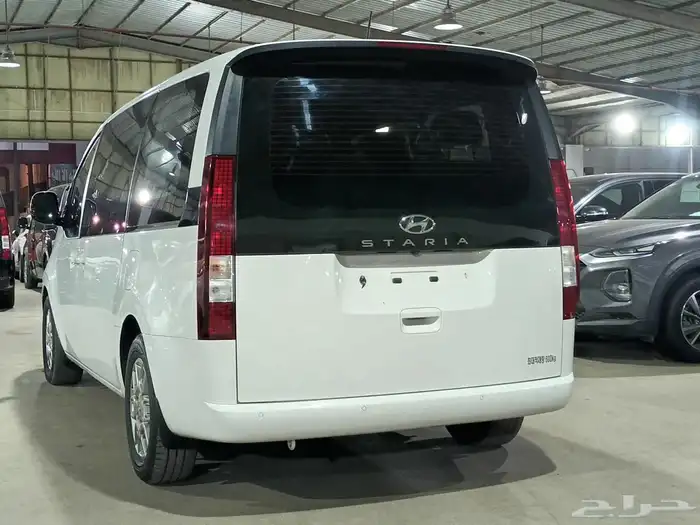هيونداي ستاريا ابيض 2022 ديزل بطاقة جمركية وارد كوريا 5