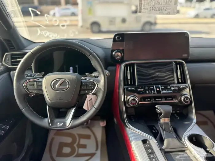 لكزس 2025 LX600 8