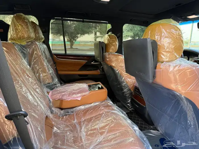 جيب لكزس بلاك ايديشن 2021 12