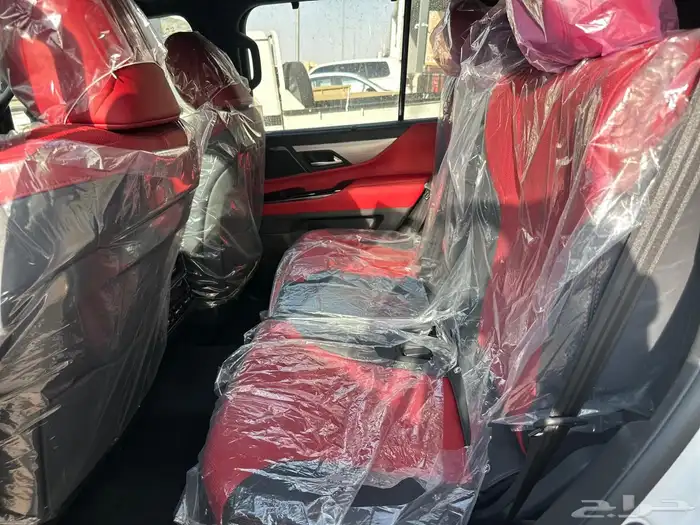 لكزس 2025 LX600 10