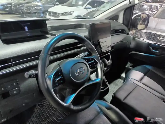 هيونداي ستاريا ابيض 2022 ديزل بطاقة جمركية وارد كوريا 9