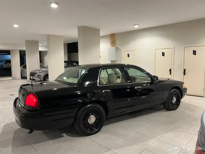 فورد فكتوريا بوليسي 2009 13