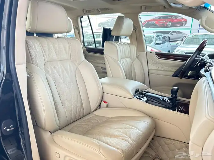 جيب لكزس2021 LX مخزن بلاك دشن عداد 35 الف كيلو 28