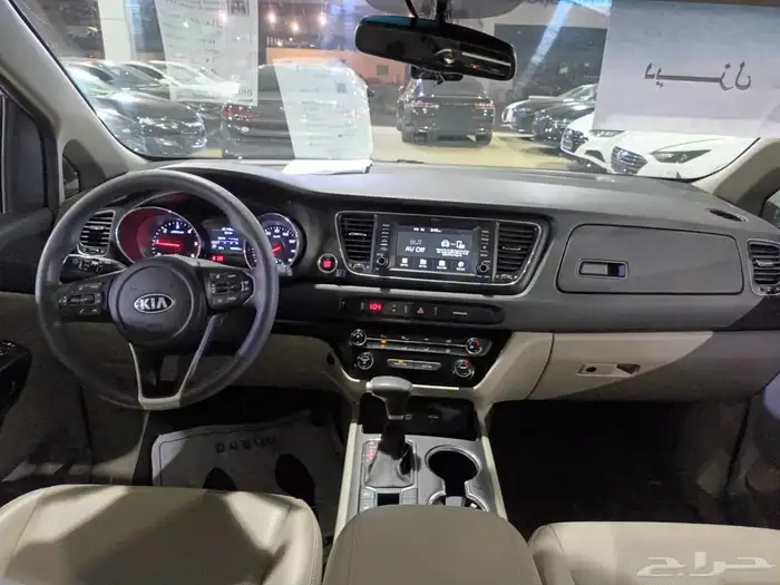 كيا كارنيفال اسود 2020 ديزل بطاقة جمركية وارد كوريا 10