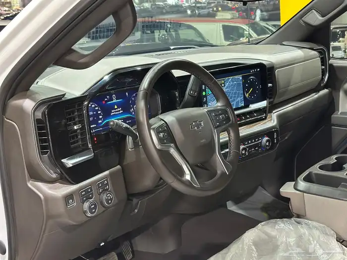 سلفرادو تريل بوس غمارتين Z71 دبل موديل 2023 18