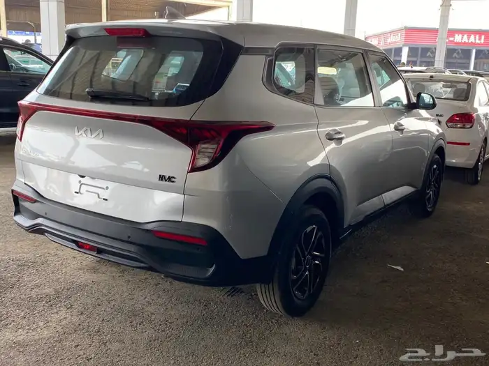 كيا كارينز 7 مقاعد 2025 GL كاميرا وشاشه 16