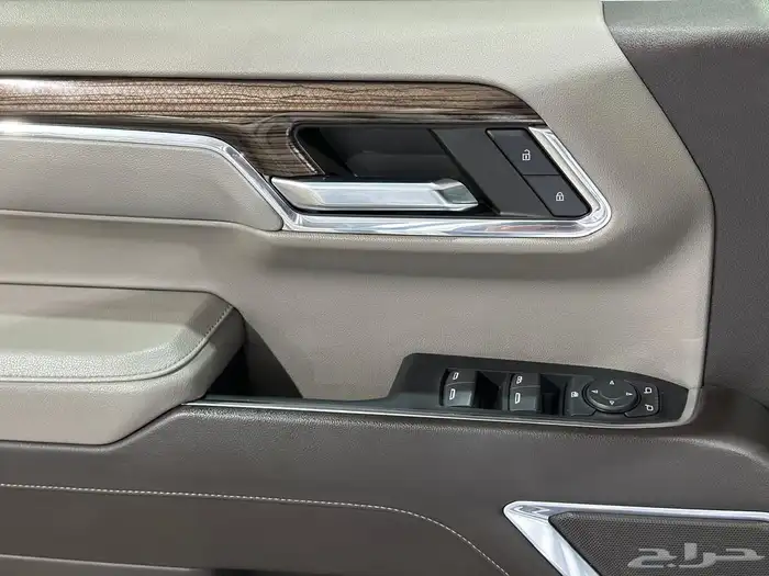 سلفرادو تريل بوس غمارتين Z71 دبل موديل 2023 21