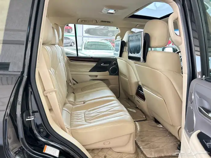 جيب لكزس2021 LX مخزن بلاك دشن عداد 35 الف كيلو 26