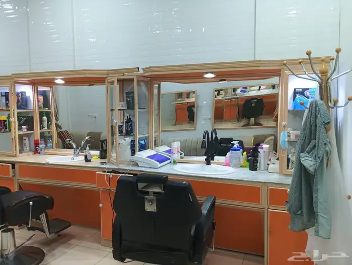 محل حلاق مع اغراضه كامل للبيع 4