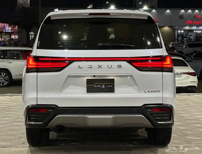 لكزس LX 600 موديل 2023 4