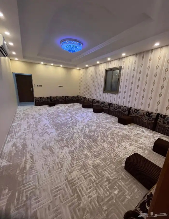 شقة مؤثثة للبيع في القيم 2