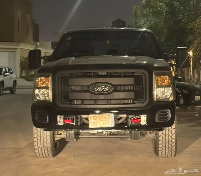 ونيت فورد اف 350 موديل 2013 الممشاء 123000 الف 2