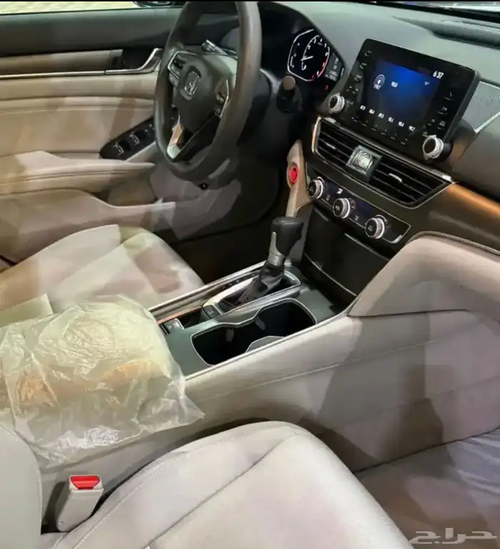 هوندا اكورد موديل 2022 شبه  وكاله  عداد 12 الف فقط 12