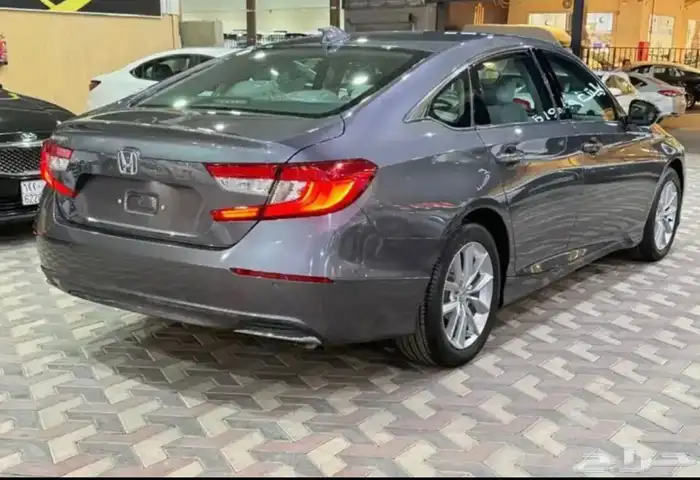 هوندا اكورد موديل 2022 شبه  وكاله  عداد 12 الف فقط 3