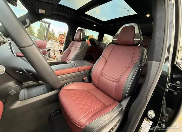 للبيع انفنيتيQX80 موديل 2025 فل كامل اعلى فئه وارد كندا 6