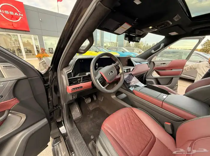 للبيع انفنيتيQX80 موديل 2025 فل كامل اعلى فئه وارد كندا 5