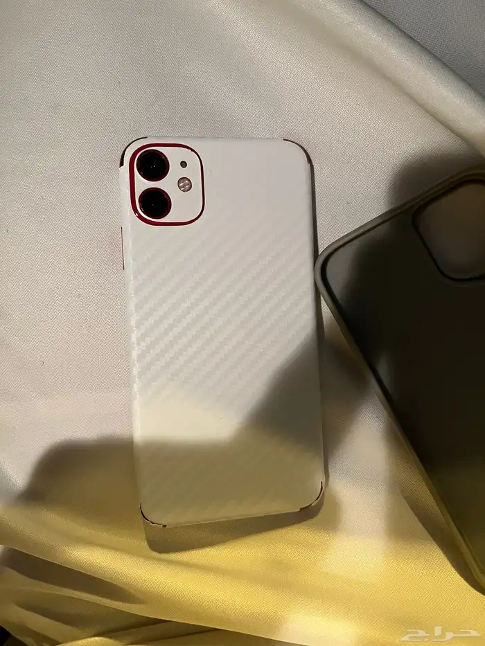 آيفون 11 العادي 0