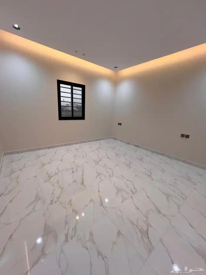 للتمليك روف علوى مع ملحق ببيكة سياره حى النور خميس مشيط 25