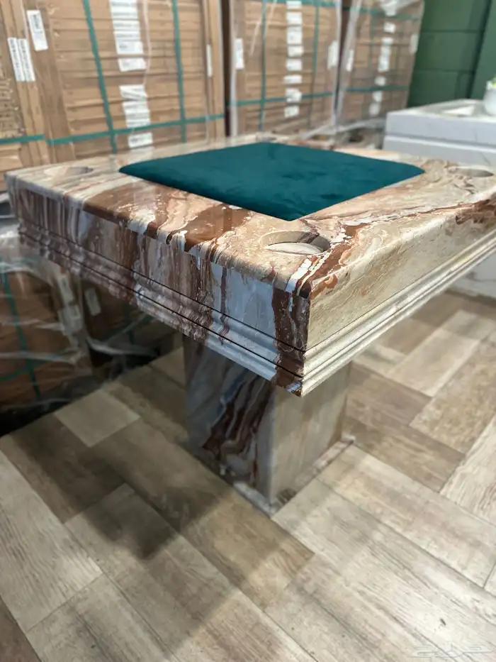 طاولة بلوت 20