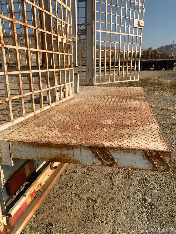 تيدر مفصل للنحل ..للبيع 3