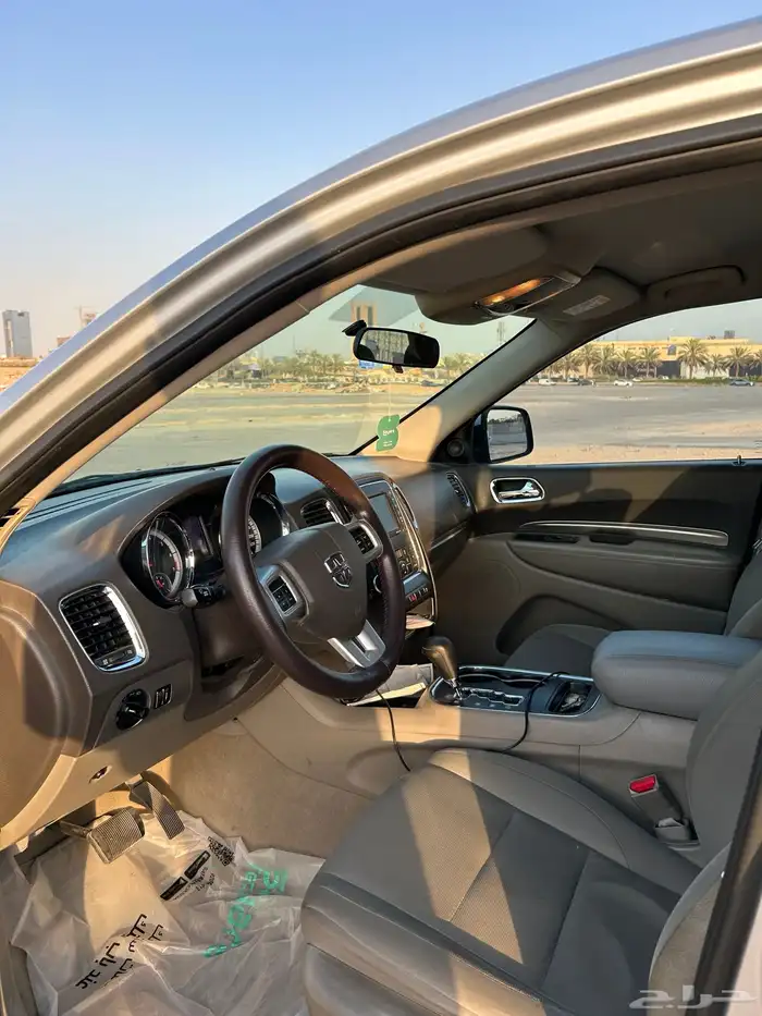 دودج درانغو 2013 6سلندر نظيف 9