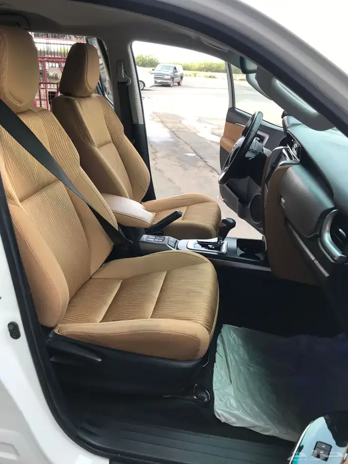 جيب فورتشنر VX1 موديل 2022 6 سلندر 12