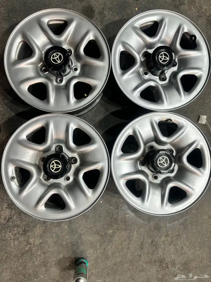 جنوط ديازل لاند كروزر اصلي وكاله  7 انش مع اكواب والصواميل 9