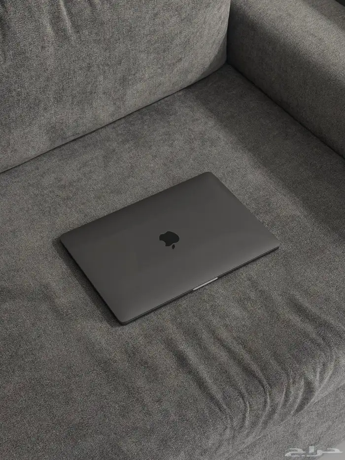 ماك بوك برو 1