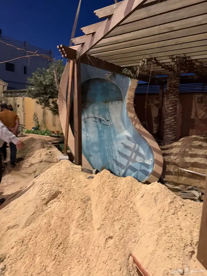 مسبح مع الفلتر والماطور 4