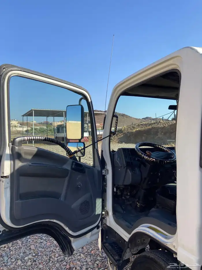 دينا ايسوزو 2010 للبيع بدي بلد 10