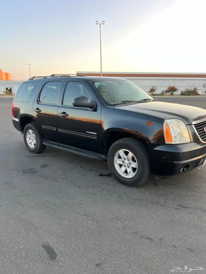 للبيع يوكن 2012 5