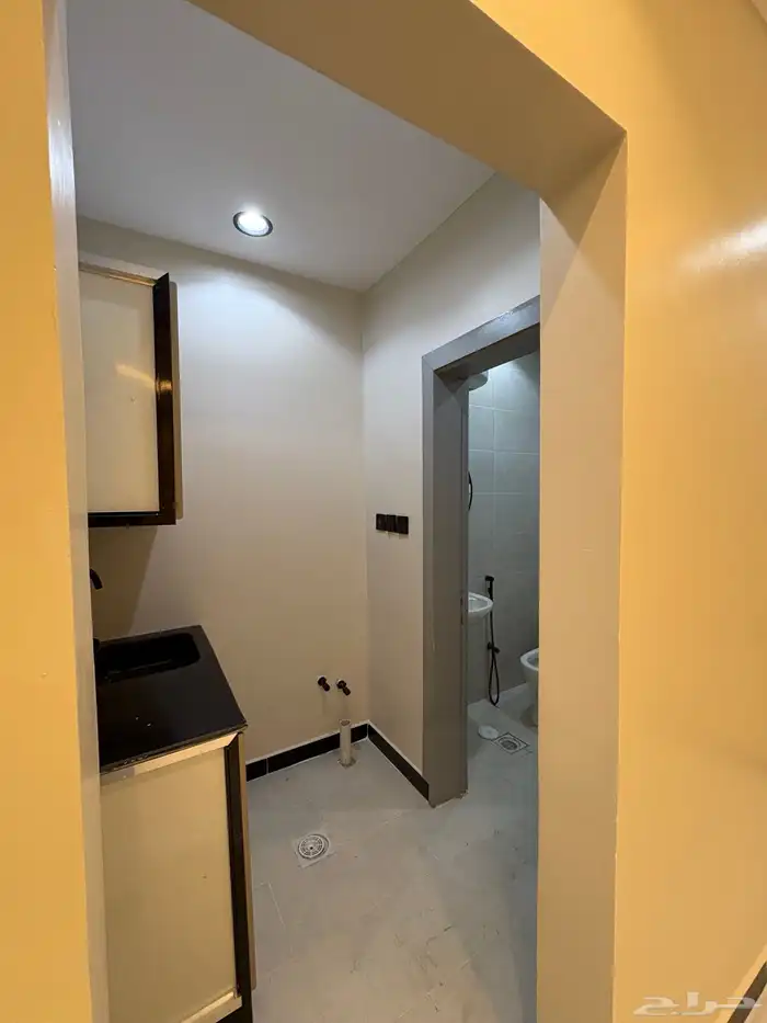 استديو للايجار الشهري عقد سنوي الرياض حي طويق 2