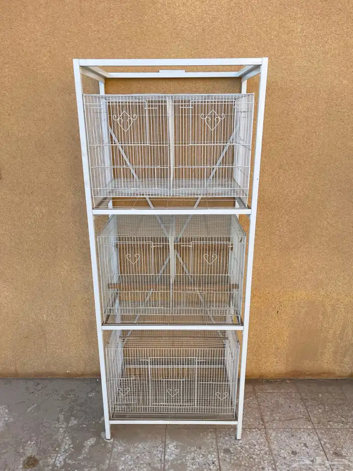 أقفاص و ستاند 601 مستعمله للبيع 1