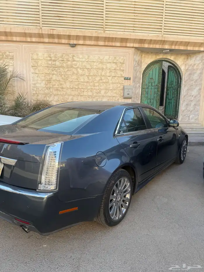 كاديلاك 2011 0