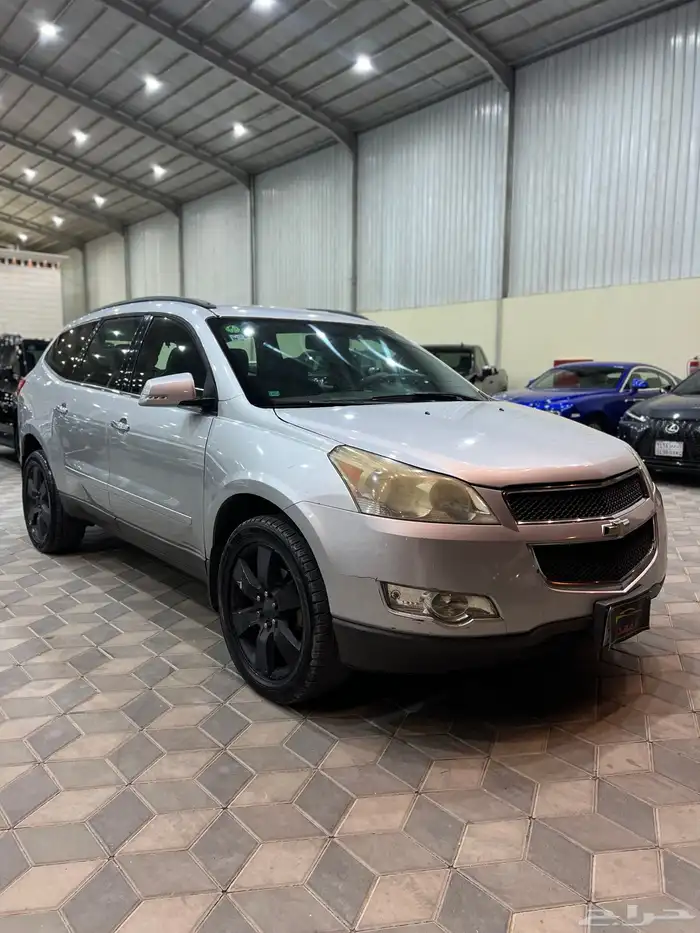 شفروليه - ترافيرس - 2012 - نص فل - بسعر 18 الف 0