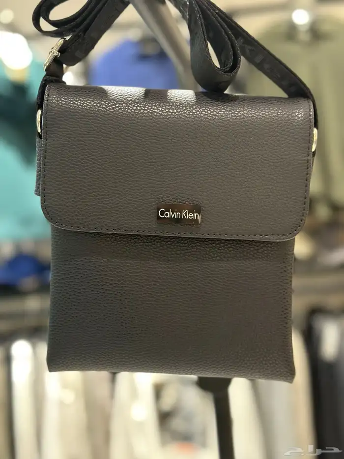 شنطة وحقيبة لويس فيتون وبرادا وقوتشي 3