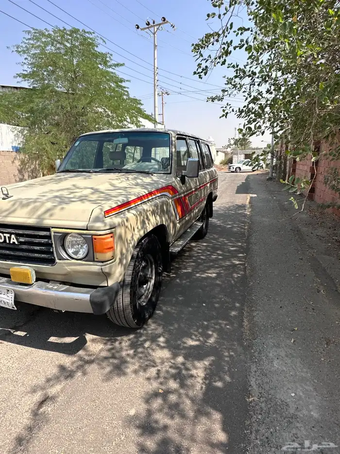 للبيع صالون 85 2