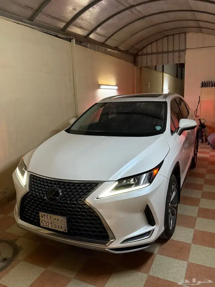 لكسز RX 2021 7