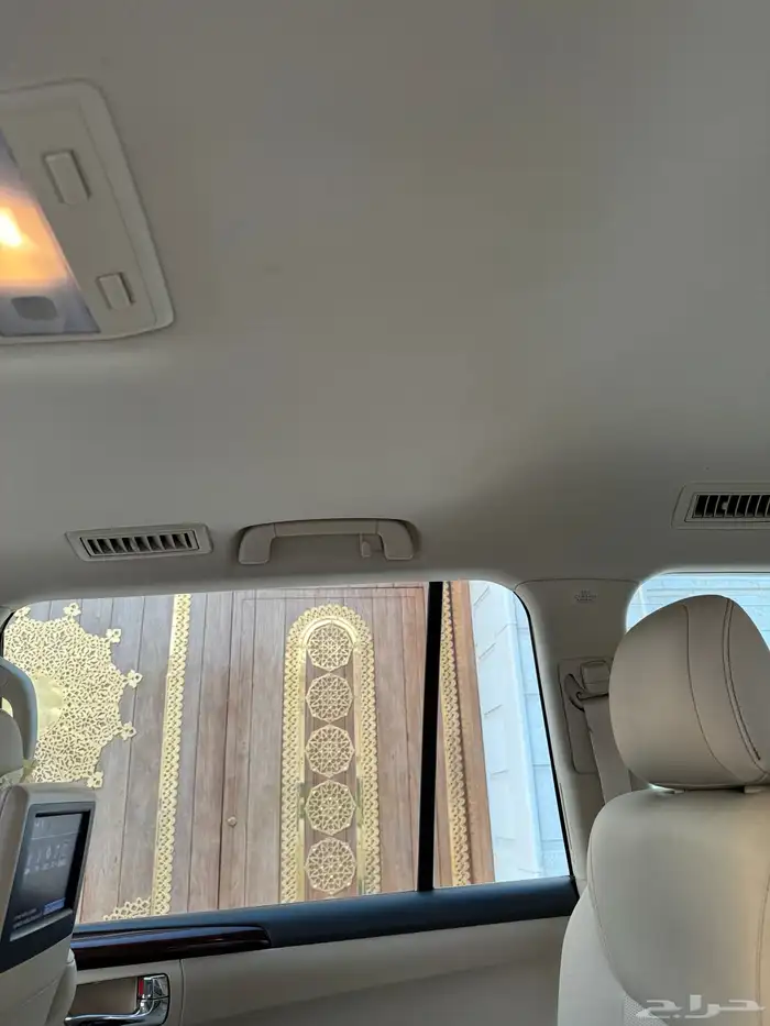 للبيع جيب لكزس LX 570 S 2014 شبه الجديد 65