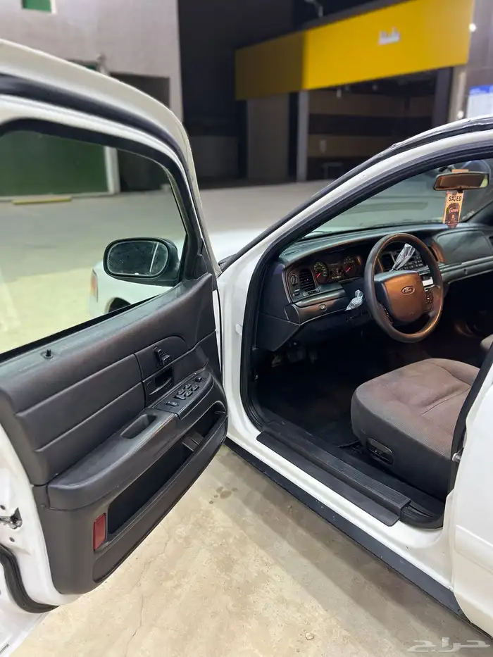 فورد فكتوريا 2007 فدرالي مخزن 33