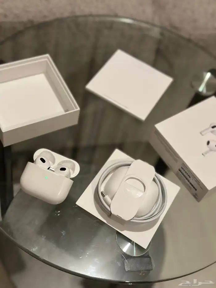 للبيع سماعات أذن ايربودز 4