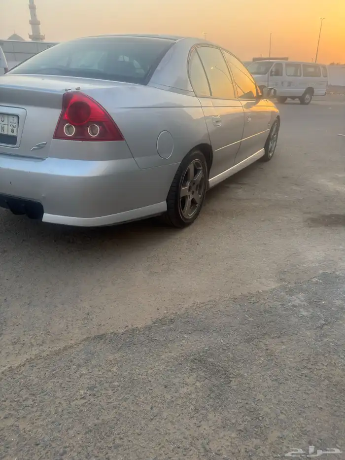 للبيع لومينا 2005 فئة S 5
