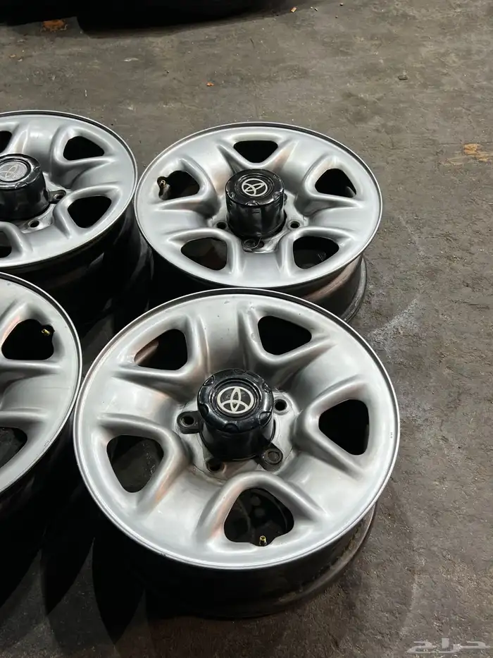 جنوط ديازلا مقاس 17مع أكواب وا صواميل 7 إنش اصلي وكالة 3